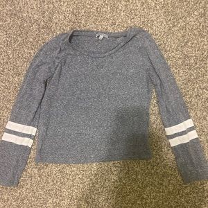 Womens slightly cropped shirt